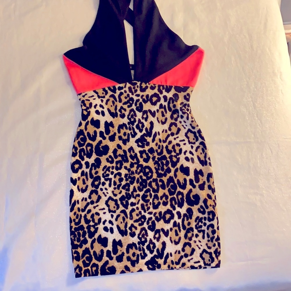 🎈5 items for $20 bundles Women’s cheetah dress